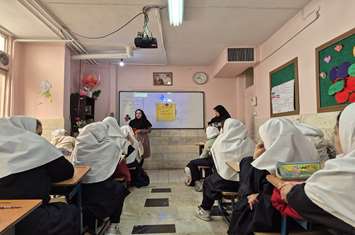 برگزاری کلاس آموزشی خودمراقبتی در پیشگیری از خودکشی در مرکز خدمات جامع سلامت صاحب‌الزمان (عج)